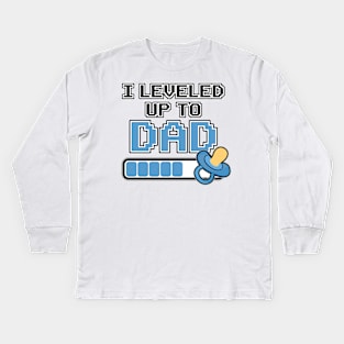 Leveled up to Dad Daddy Father Gift Birth Pregnant Kids Long Sleeve T-Shirt